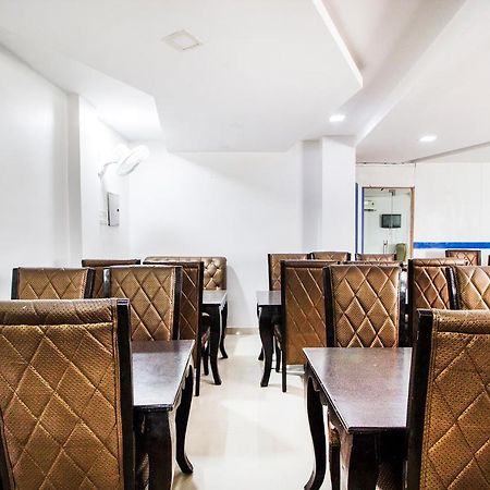 Fabhotel Modesty Delhi Airport Нью-Дели Экстерьер фото