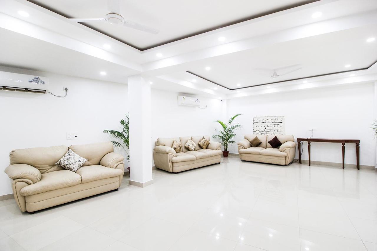 Fabhotel Modesty Delhi Airport Нью-Дели Экстерьер фото